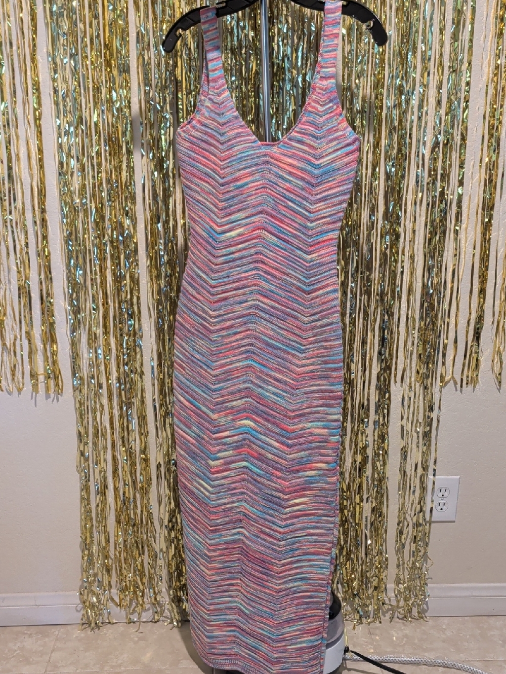 Fashion Nova Sleeveless Chevron Knit Bodycon Dress – Pastel Multi Curve-Hugging